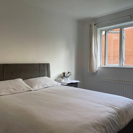 Homestays-Close To Coventry City And University I Free Parking I Wi-Fi المظهر الخارجي الصورة