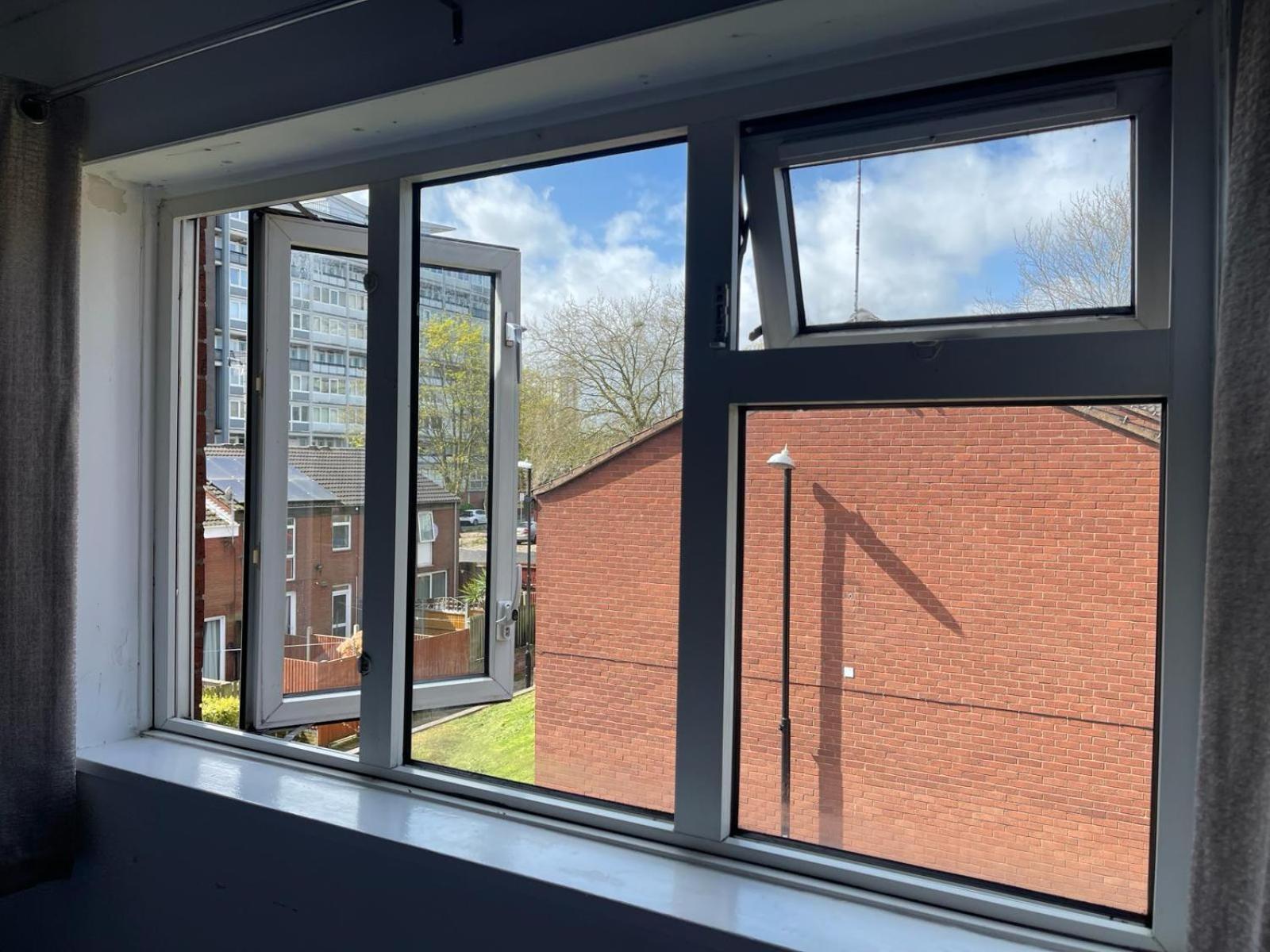 Homestays-Close To Coventry City And University I Free Parking I Wi-Fi المظهر الخارجي الصورة