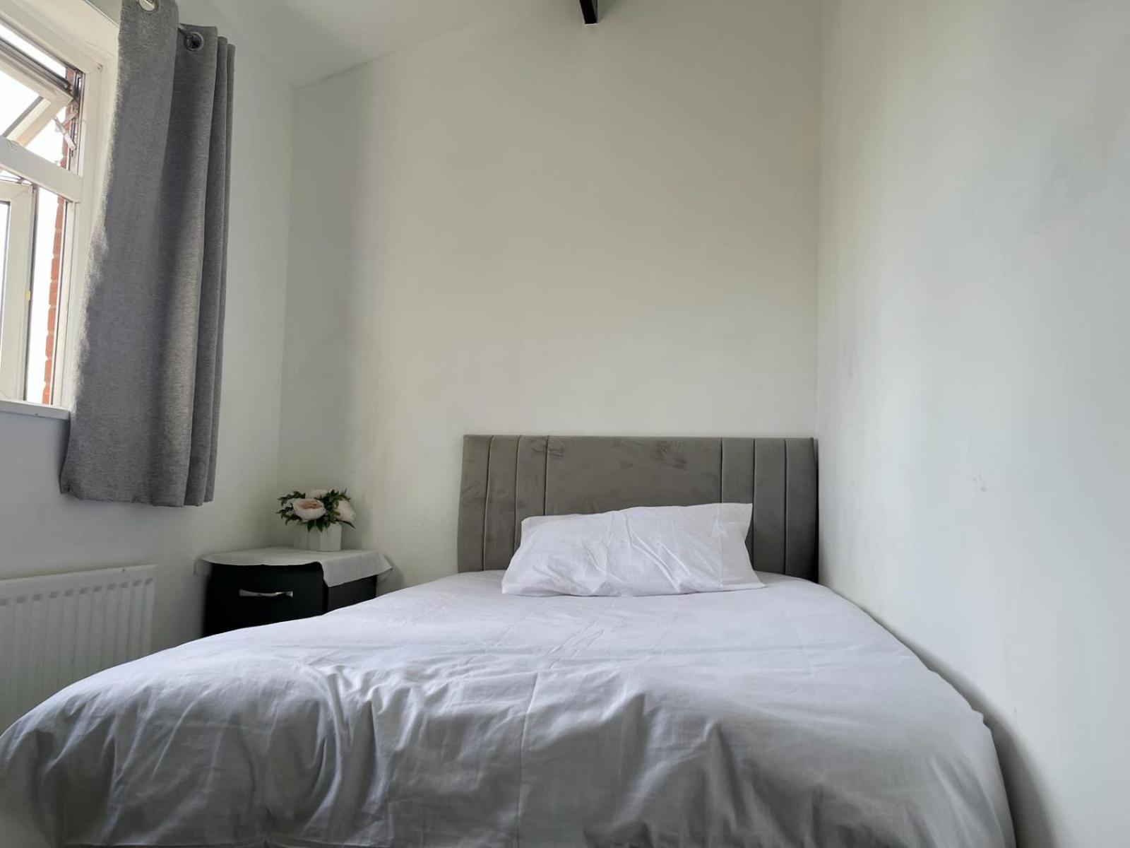 Homestays-Close To Coventry City And University I Free Parking I Wi-Fi المظهر الخارجي الصورة